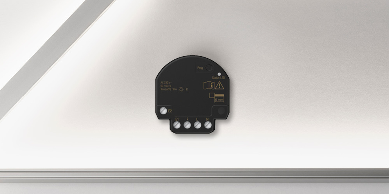 JUNG HOME Jalousieaktor Mini bei CR Elektroanlagen in Starnberg