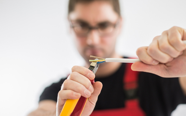 Elektroprüfung bei CR Elektroanlagen in Starnberg
