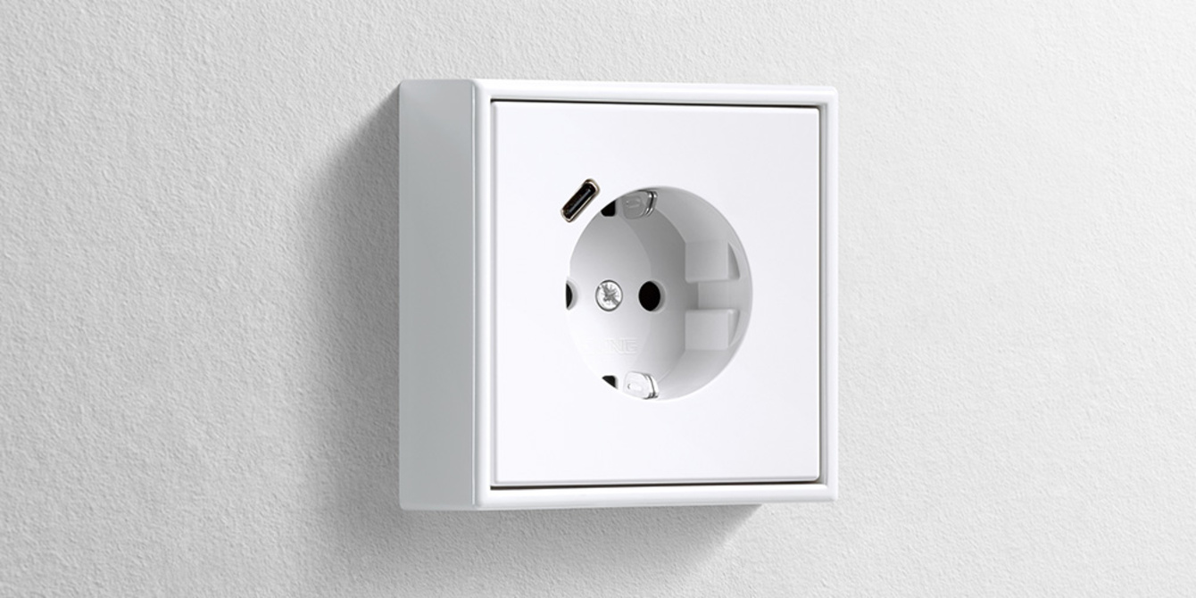 Erweiterter Anschlussraum für die Nachrüstung bei CR Elektroanlagen in Starnberg